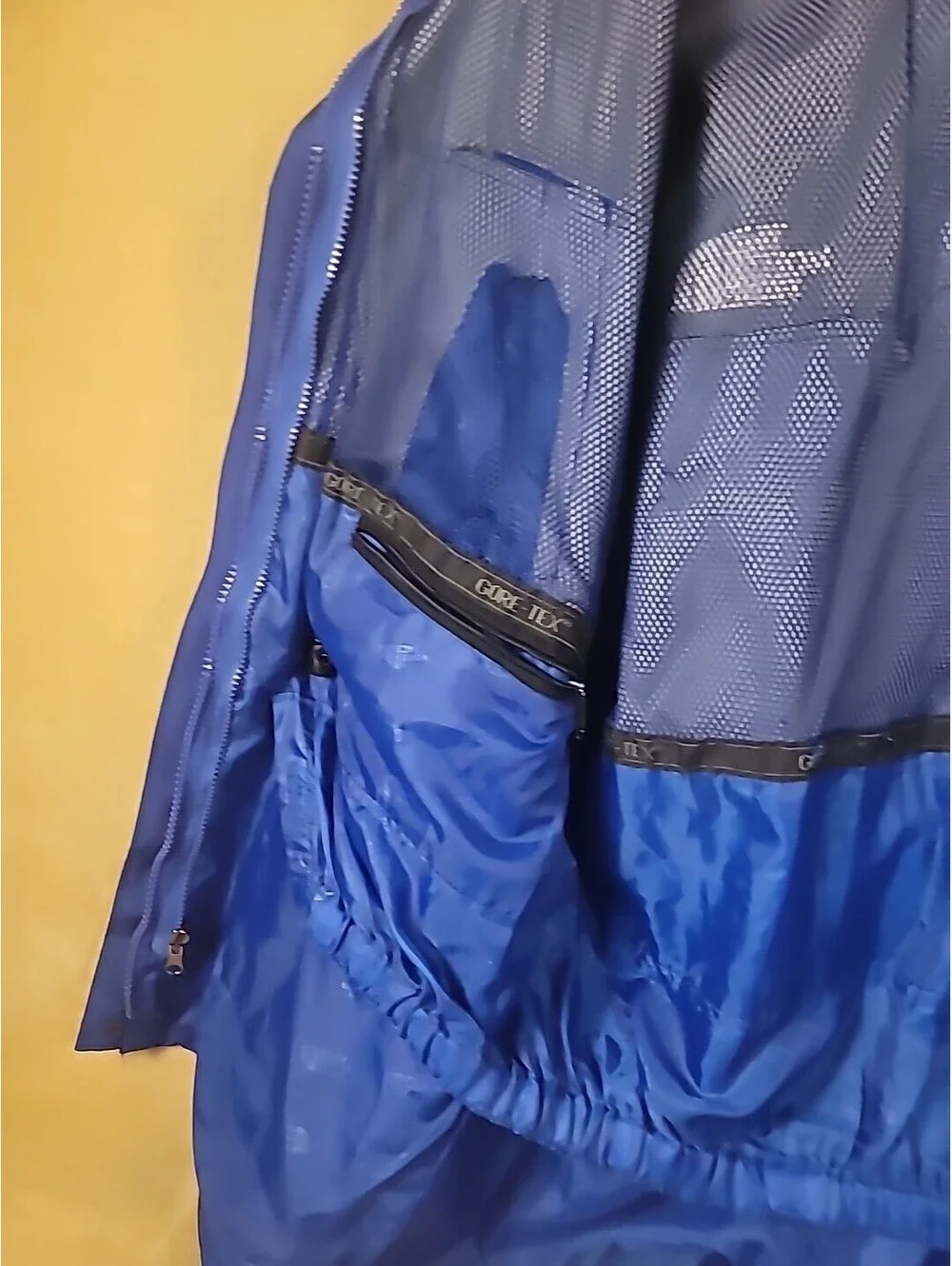 The Northface Gore Blue Tex Zip Up Jacket Size Medium
